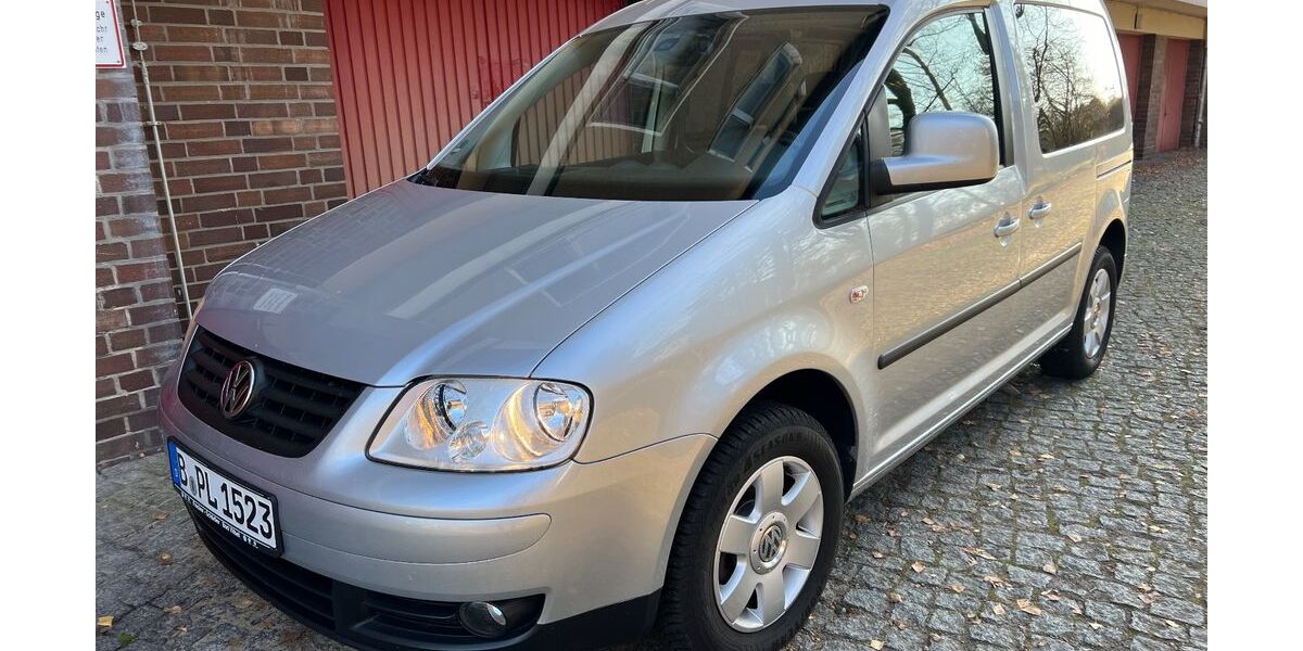 VW Caddy 48.869 km 17.900 &euro; Berlin 13405