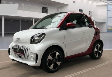 Smart ForTwo 29.876 km 10.900 &euro; Berlin 13405