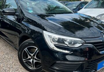 Renault Megane 81.443 km 9.390 &euro; Berlin 13089