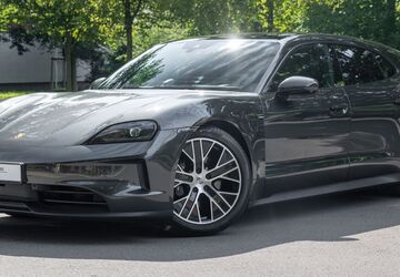 Porsche Taycan 5.000 km 92.900 &euro; Berlin 10587