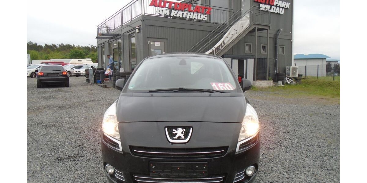 Peugeot 5008 173.000 km 2.499 &euro; Wildau 15745