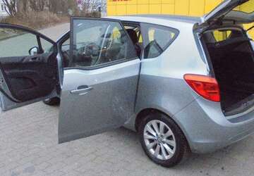 Opel Meriva 76.500 km 8.550 &euro; Berlin 13055