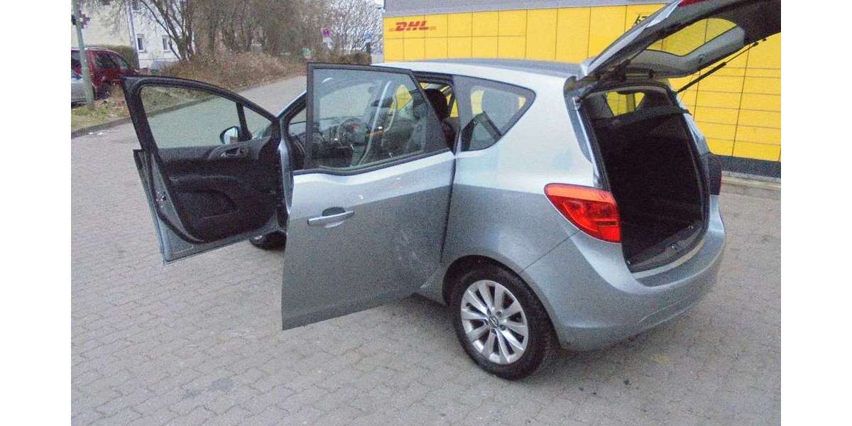 Opel Meriva 76.500 km 8.550 &euro; Berlin 13055