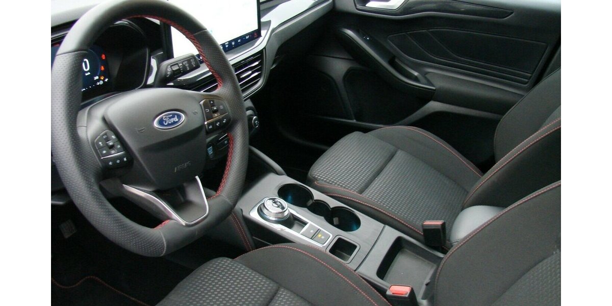 Ford Focus 1.5L TDCi ST-Line X ACC LED AHK HUD Bliss 12.043 km 22.980 &euro; Falkensee 14612