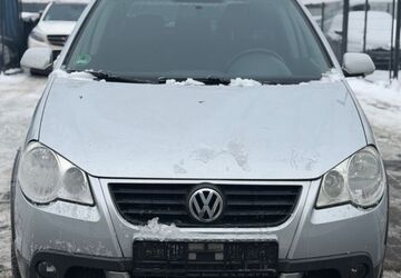 VW Polo 116.817 km 4.990 &euro; Wildau 15745