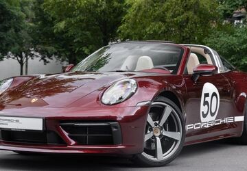 Porsche 992 7.837 km 225.930 &euro; Berlin 10587