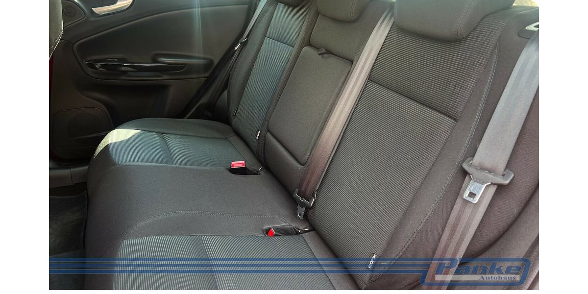 Alfa Romeo Giulietta 1.4 TB 16V Turismo*PDC*2Hand*LED*Tempo 125.000 km 6.480 &euro; Berlin 13187