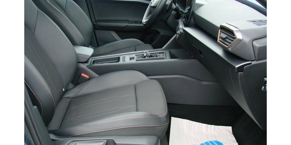 Cupra Leon ST eTSi ACC Panorama Vision Plus LED Beats 5.999 km 26.980 &euro; Falkensee 14612