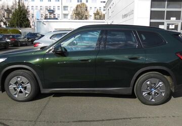 BMW iX1 2.950 km 39.990 &euro; Berlin 12439