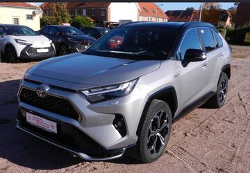 Toyota RAV 4 7.600 km 61.590 &euro; Berlin 13403