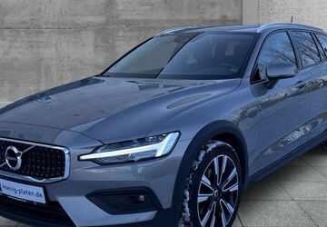 Volvo V60 Cross Country 92.750 km 33.990 &euro; Berlin Tegel 13509
