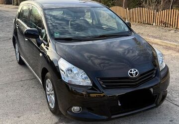 Toyota Verso 82.000 km 10.600 &euro; Berlin 14109