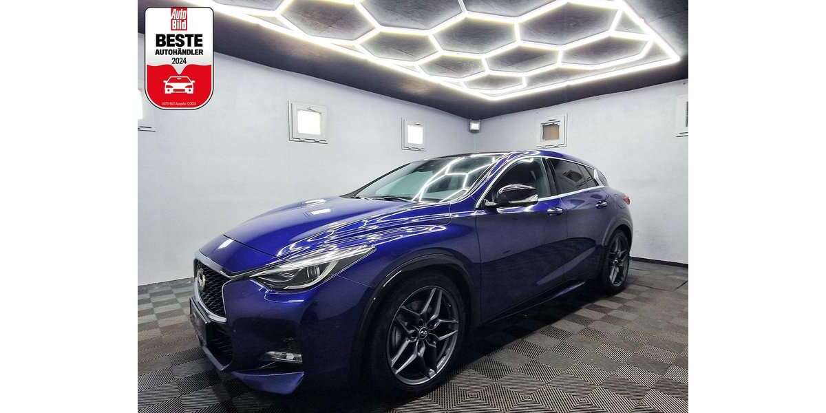 INFINITI Q30 20.000 km 22.980 &euro; Berlin 12305
