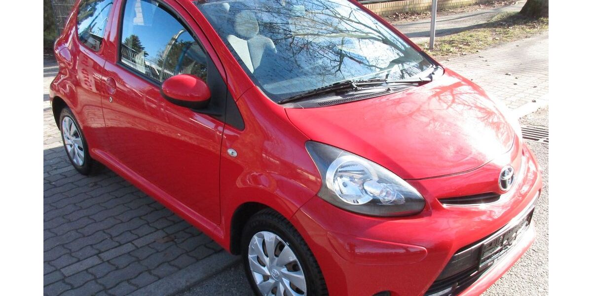 Toyota Aygo (X) 72.000 km 3.450 &euro; Berlin 12357