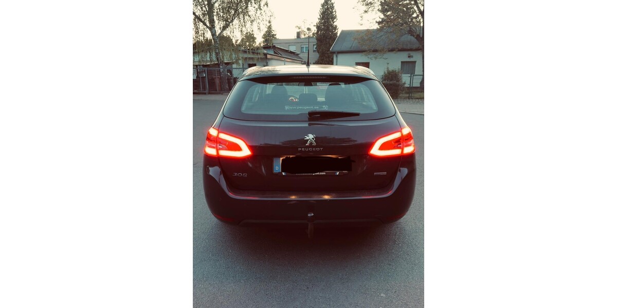 Peugeot 308 105.000 km 6.500 &euro; Berlin 10178