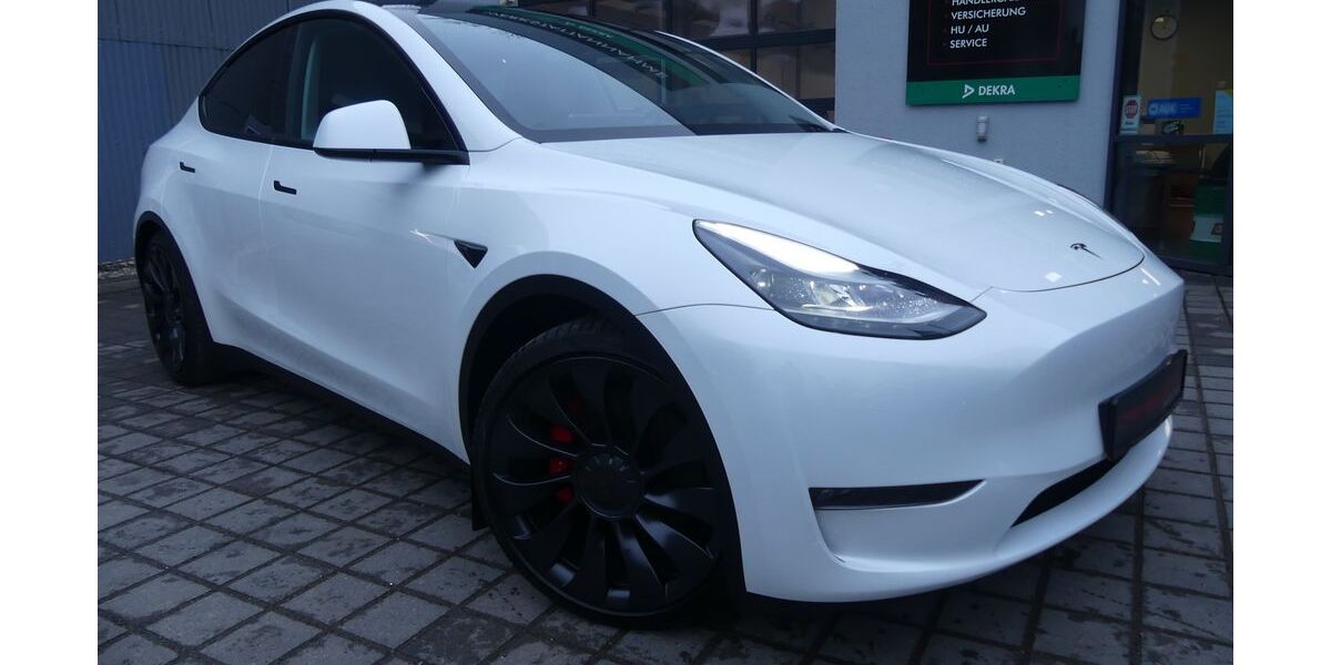 Tesla Model Y 61.277 km 38.800 &euro; Berlin 13156