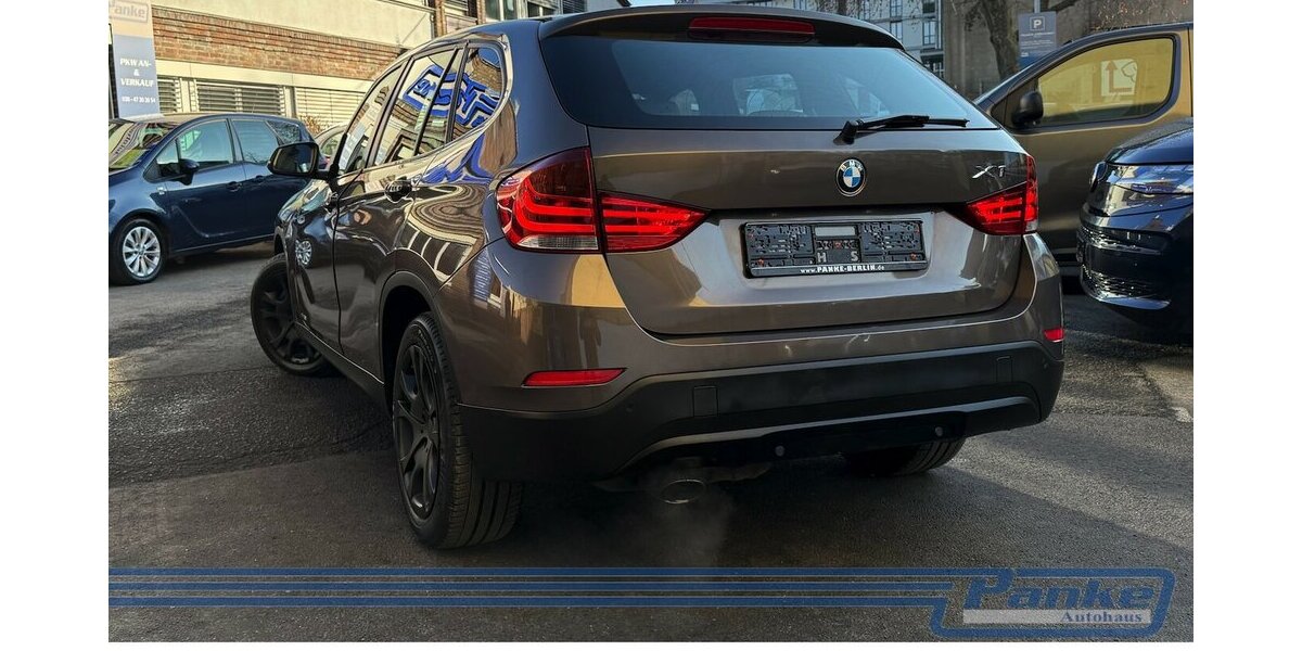 BMW X1 18 i sDrive Aut.*NAV*SHZ*Leder*USB*AC* 100.000 km 10.490 &euro; Berlin 13187