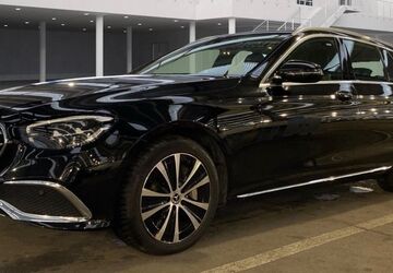Mercedes-Benz E 300 152.000 km 21.900 &euro; Berlin 12043