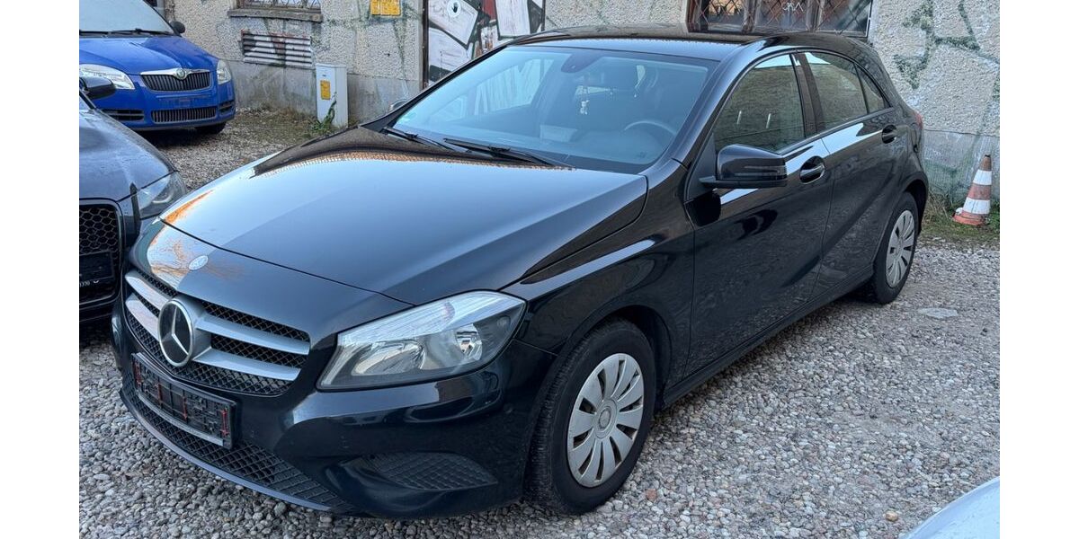 Mercedes-Benz A 160 280.000 km 5.450 &euro; Berlin 10245