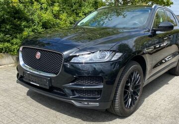 Jaguar F-Pace 180.247 km 16.990 &euro; Berlin 13581