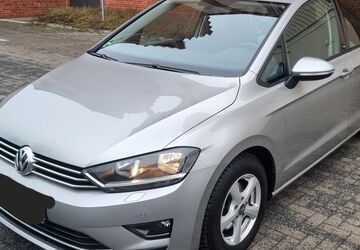 VW Golf Sportsvan 72.300 km 13.990 &euro; Berlin 12489