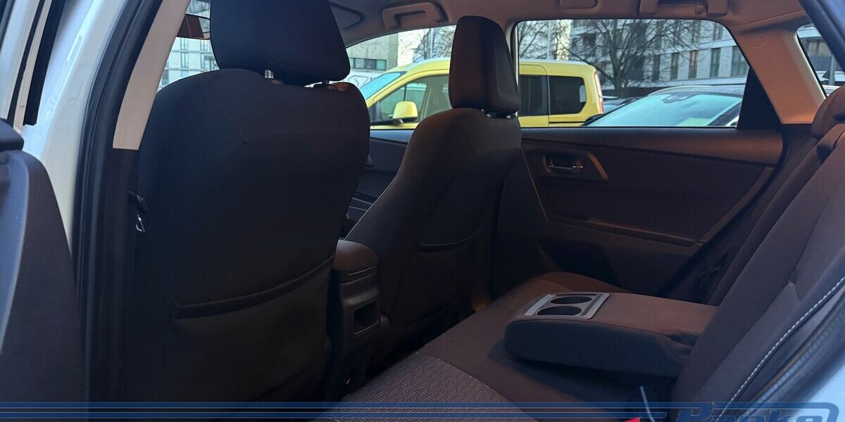 Toyota Auris Touring Sports Hybrid Aut.*RFK*SHZ*1Hand 165.355 km 10.480 &euro; Berlin 13187