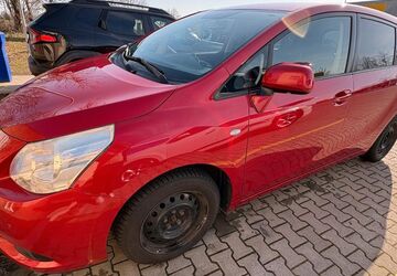 Toyota Verso 178.000 km 7.300 &euro; Bernau 16321