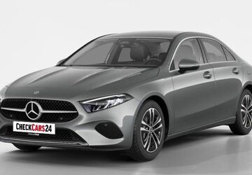 Mercedes-Benz A 180 8.563 km 32.389 &euro; Berlin 10587