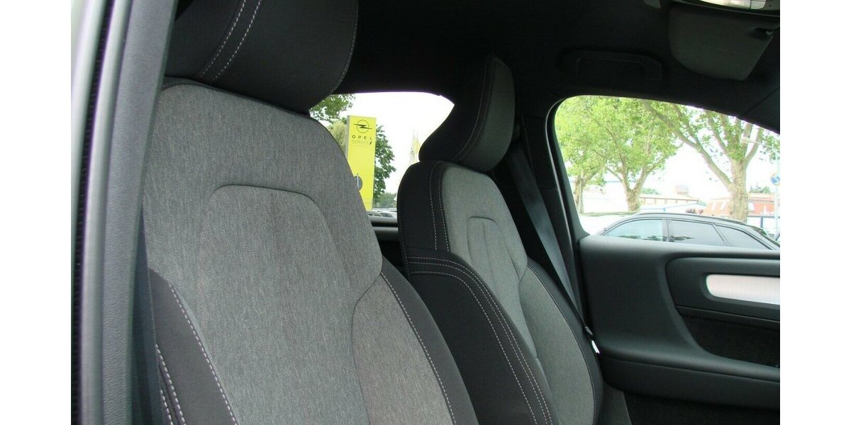 Volvo XC40 NOVC-HEV Plus Dark LED ACC H&K 360º 33.426 km 29.980 &euro; Falkensee 14612
