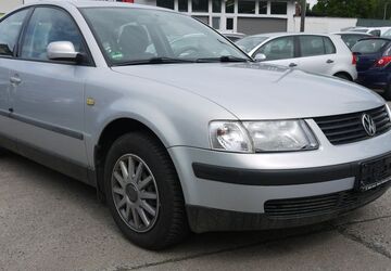 VW Passat 210.747 km 1.999 &euro; Berlin 12439