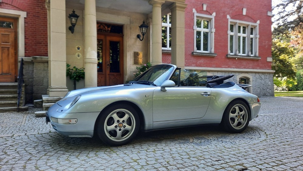 Porsche 911 Cabriolet 153.600 km 67.911 &euro; Berlin 10178