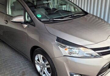 Toyota Verso 295.356 km 6.900 &euro; Berlin 12277