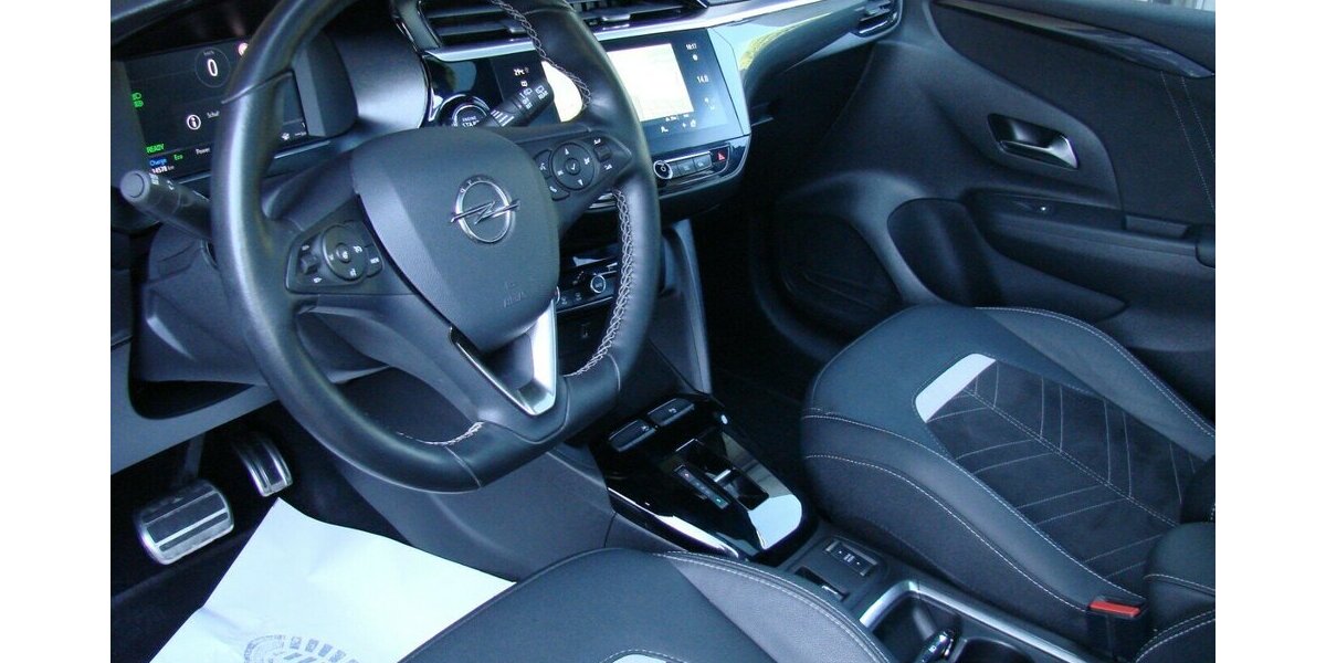 Opel Corsa-e Ultimate Pano IntelliLux LED Kamera 180º T 14.532 km 18.980 &euro; Falkensee 14612