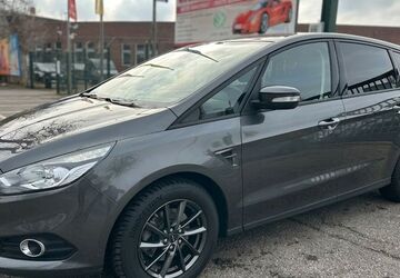 Ford S-Max 121.000 km 14.999 &euro; Berlin-Spandau 13585