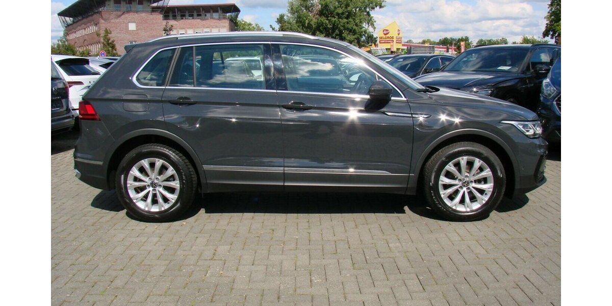 VW Tiguan 1.5TSI Elegance IQ.DRIVE ACC Navi Kamera 37.339 km 29.980 &euro; Falkensee 14612