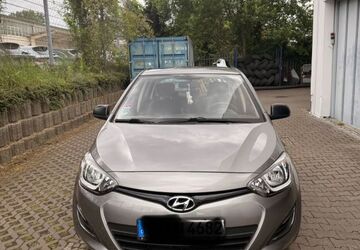 Hyundai i20 49.300 km 5.299 &euro; Berlin 12685