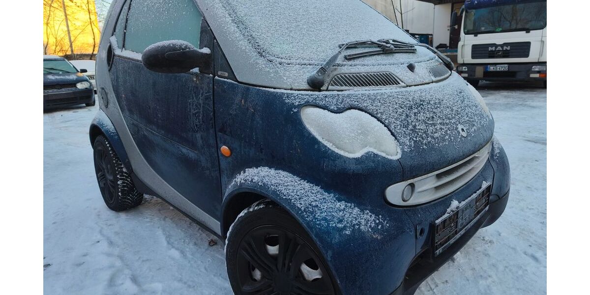 Smart ForTwo 130.503 km 700 &euro; Berlin 12349