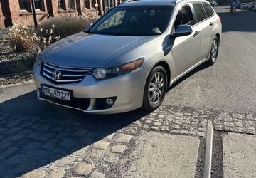 Honda Accord 200.100 km 5.555 &euro; Altlandsberg 15345
