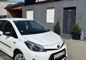 Toyota Yaris 42.000 km 9.990 &euro; Berlin 13088