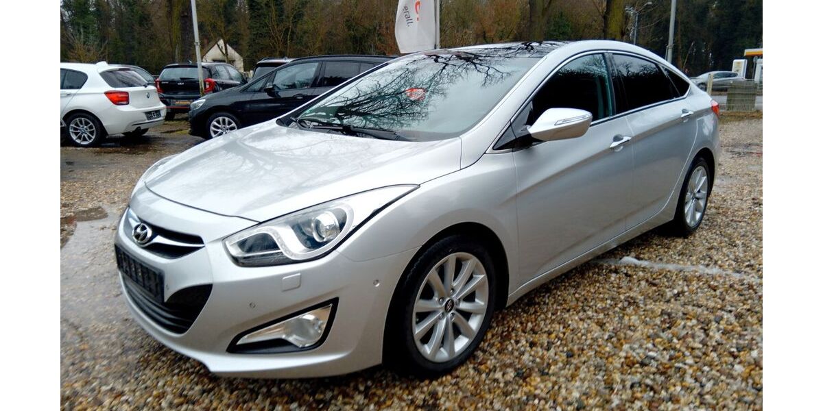 Hyundai i40 235.000 km 6.699 &euro; Fredersdorf-Vogelsdorf bei Berlin 15370