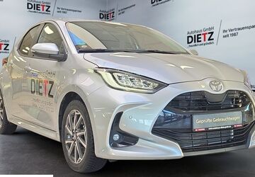 Toyota Yaris 4.790 km 22.890 &euro; Wildau 15745