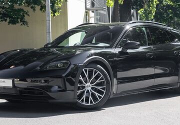 Porsche Taycan 5.096 km 91.930 &euro; Berlin 10587