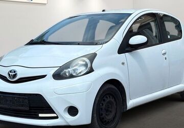 Toyota Aygo (X) 171.853 km 2.499 &euro; Berlin 12681