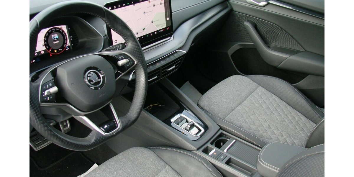 Skoda Octavia 2.0TDi Sportline LED 360º Canton HUD 39.383 km 29.480 &euro; Falkensee 14612