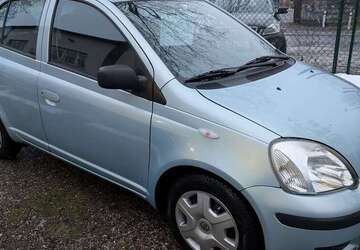 Toyota Yaris 89.754 km 2.850 &euro; Berlin-Karlshorst 10318