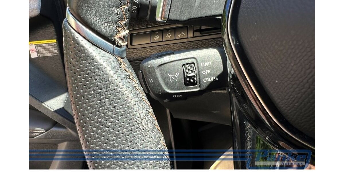 Peugeot 3008 GT 130 S&S EAT8*Massage*360°*Full-LED*NAV* 34.693 km 25.990 &euro; Berlin 13187