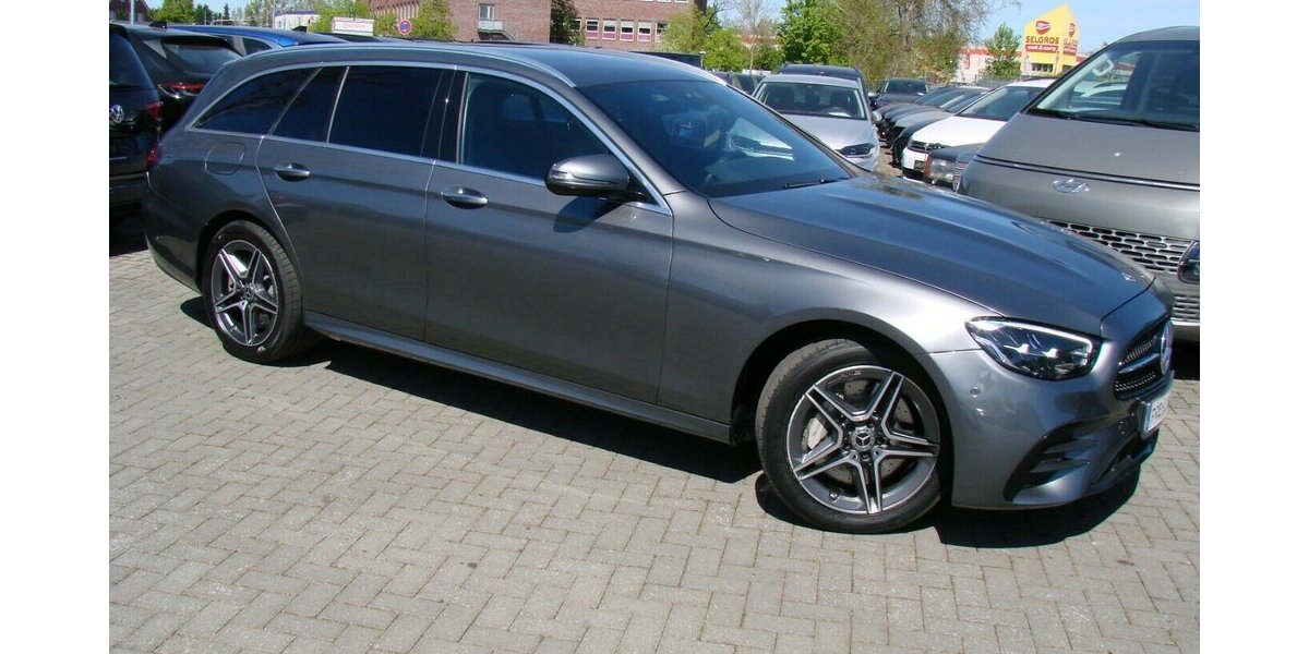 Mercedes-Benz E 300 de AMG Exclusive Interieur Hybrid Kamera Tem 97.123 km 28.980 &euro; Falkensee 14612