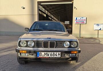 BMW 320 125.325 km 21.900 &euro; berlin 12357