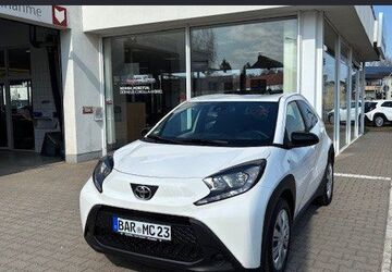 Toyota Aygo (X) 2.500 km 17.990 &euro; Berlin 13403