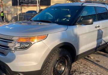 Ford Explorer 184.000 km 10.990 &euro; Berlin 12107